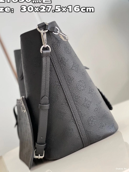 LOUIS VUITTON MM BLOSSOM 0707